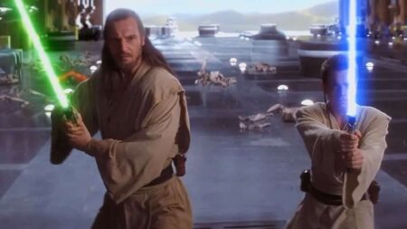 Jedi Lightsaber Color Explained lightsabers-phantom-menace-obi-wan-qui-gon.jpg